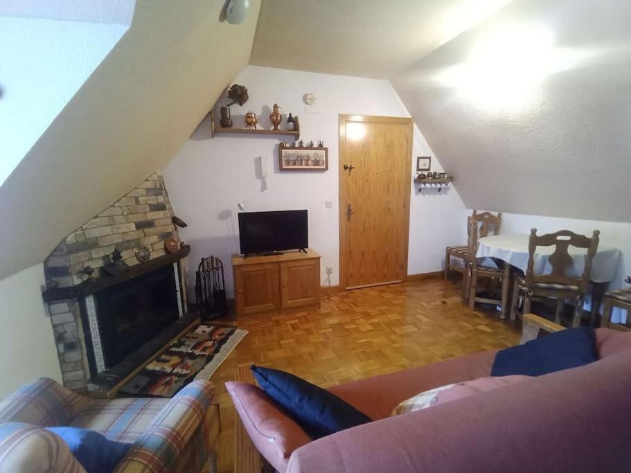 艾普约德加卡Atico En Pleno Pirineo公寓 外观 照片